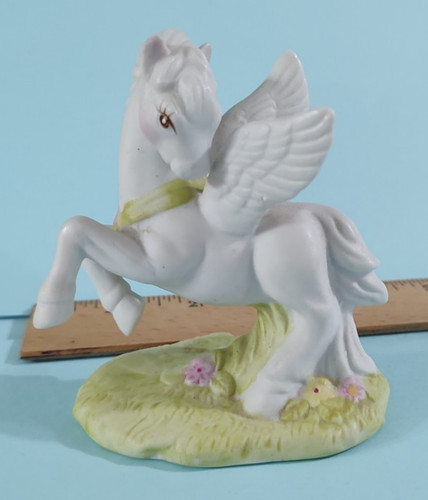 Vintage Wallace & Berrie co. Fantasy Series Pegasus 1982 #4962 Porcelain