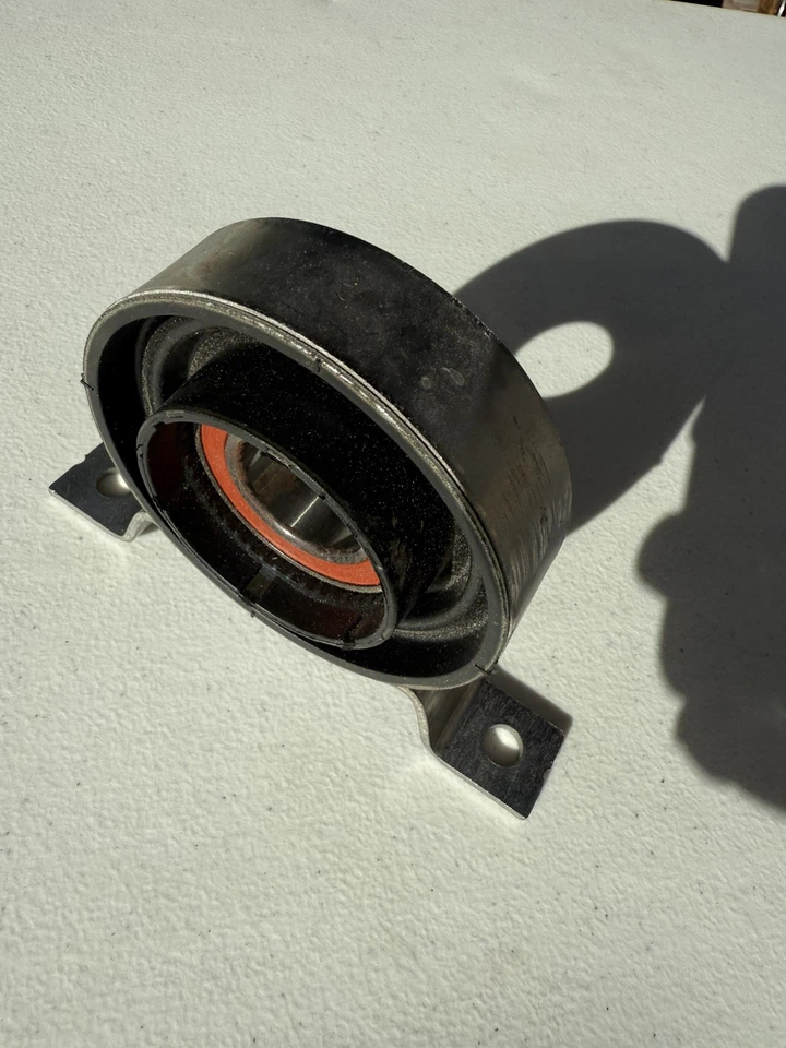 LAND ROVER LR3 2005-2009 & LR4 2010-2016 ЗАДНИЙ ОПОРНЫЙ ВАЛ ЦЕНТРАЛЬНЫЙ ПОДШИПНИК GKN OEM - Изображение 3 из 4