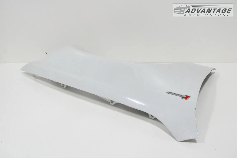 12-18 AUDI A6 QUATTRO C7 DELANTERO DERECHO PASAJERO GUARDABARROS CUBIERTA GLETSHERWEISS OEM Foto 2 de 4