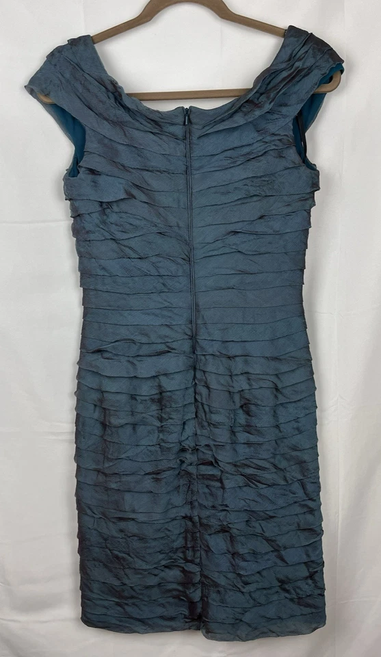 Nuevo con etiquetas Vestido de cóctel para mujer Tadashi Collection verde azulado iridiscente seda en capas 6 Foto 2 de 4