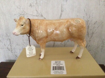 Border Fine Arts blonde D'Aquitaine Kuh Modell A5256 18x12cm verpackt