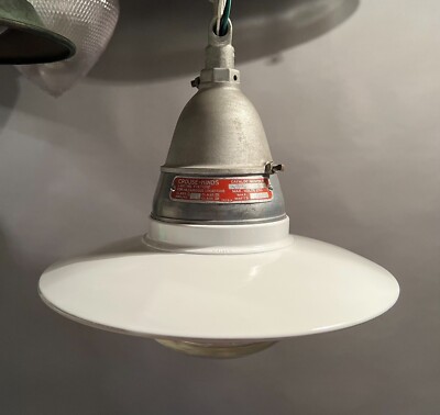 Crouse-Hinds Explosion Proof Industrial Light 14