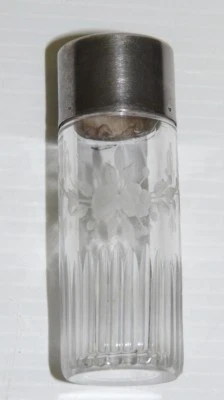 -FLACON A SEL OU PARFUM XIXe CRISTAL BOUCHON ARGENT MASSIF COLLECTION VITRINE - Photo 1/4