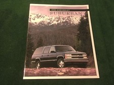 Mint 1998 Chevrolet Suburban Truck Dealer Sales Brochure Original Box 789