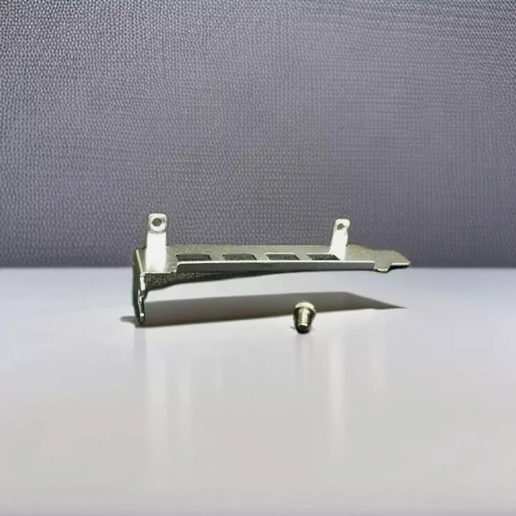 Low Profile Bracket for NVIDIA Quadro P400 P600 P620 P1000 K1200 NVS510 - image 2 of 3