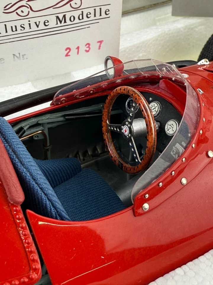 CMC 1/18 Scale CMC M-051 - Maserati 250 F 1957 Grand Prix Sieger - Red - Image 3 of 4