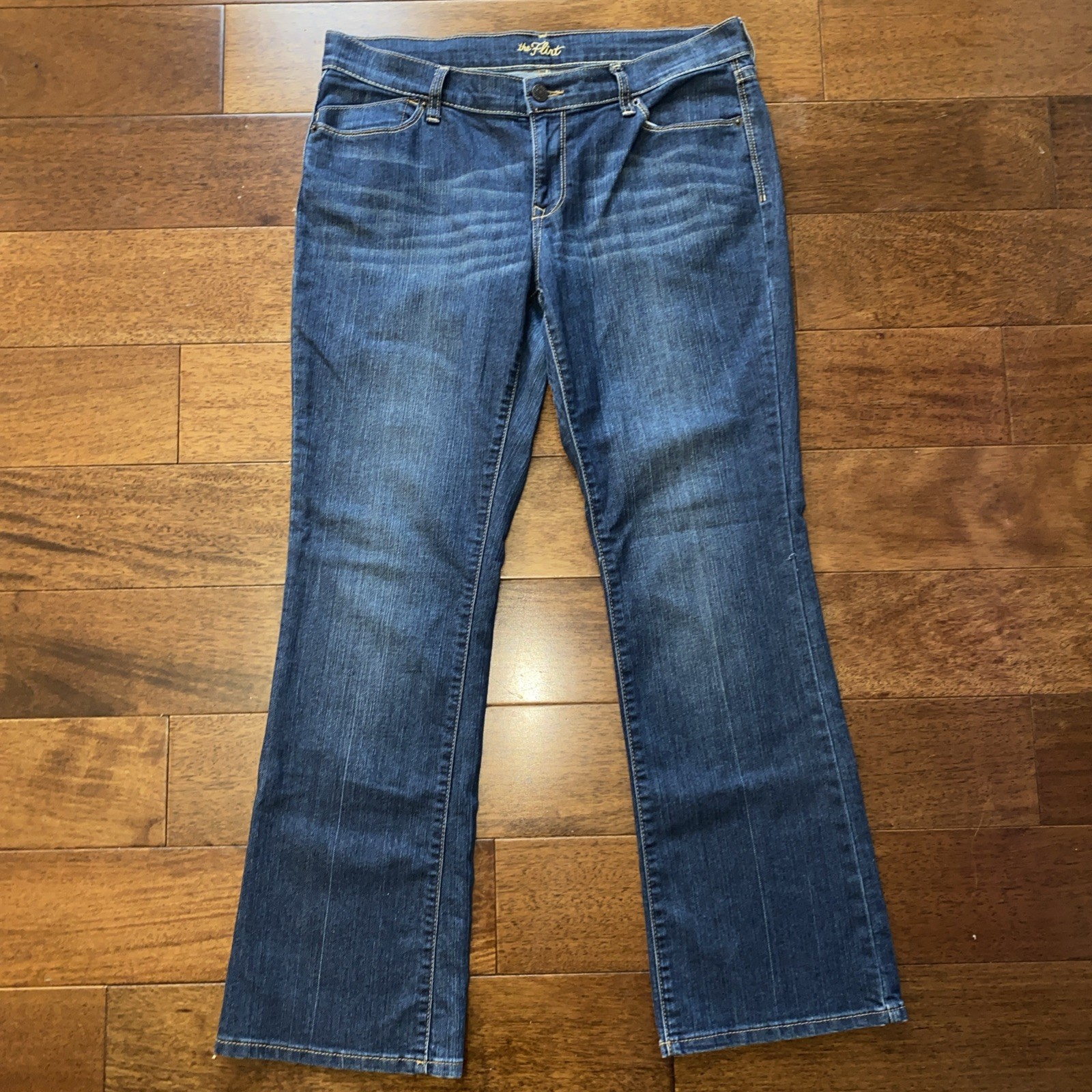 Old Navy Women's “The Flirt” Boot Cut Jeans Size 10 28” Inseam