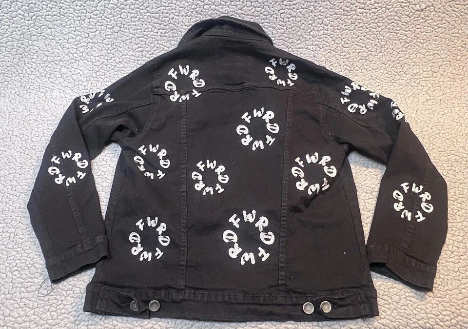 Chaqueta vaquera negra Evolution In Design para niños talla grande diseño blanco Foto 2 de 4