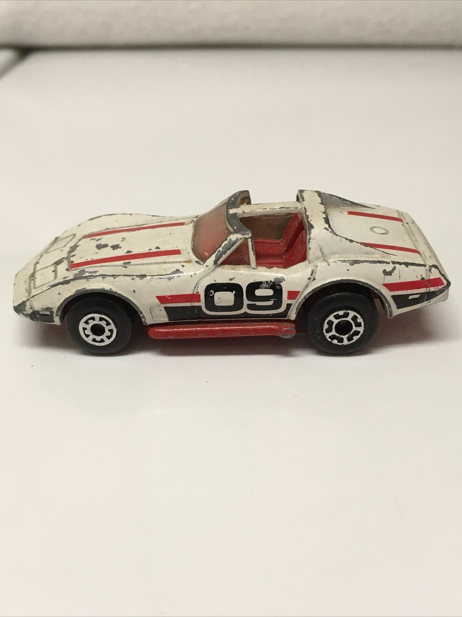 Matchbox Superfast Chevrolet Corvette #9 1979 White Made in