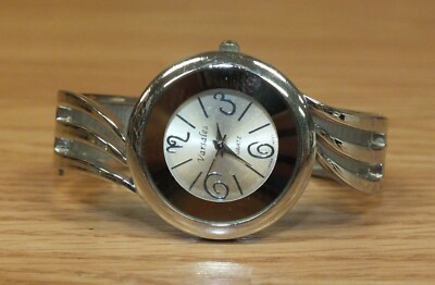 Genuine Varsales Silver Tone Women's Cuff Style Wrist Watch **READ** 