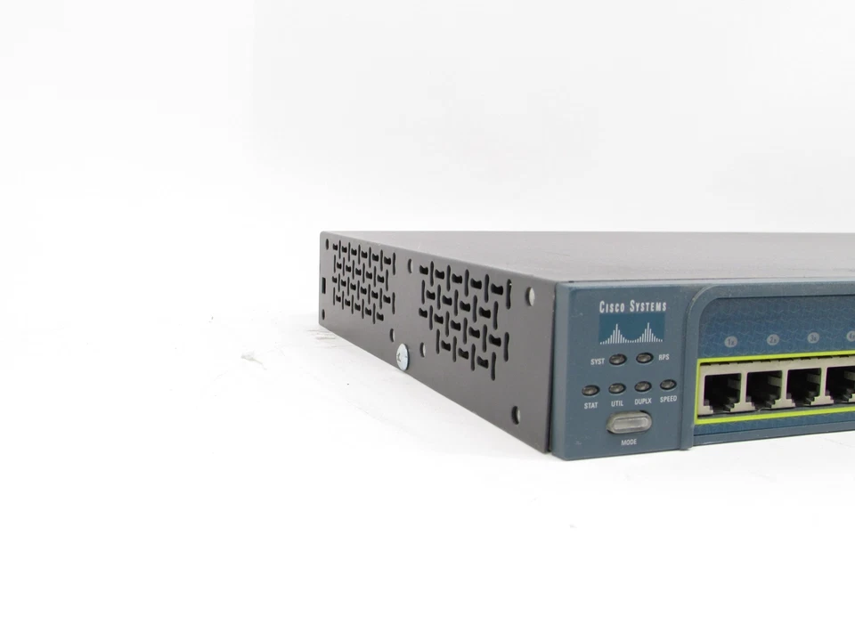 Conmutador Fast Ethernet de 24 puertos serie Cisco Catalyst WS-C2950-24 10/100 Foto 4 de 4
