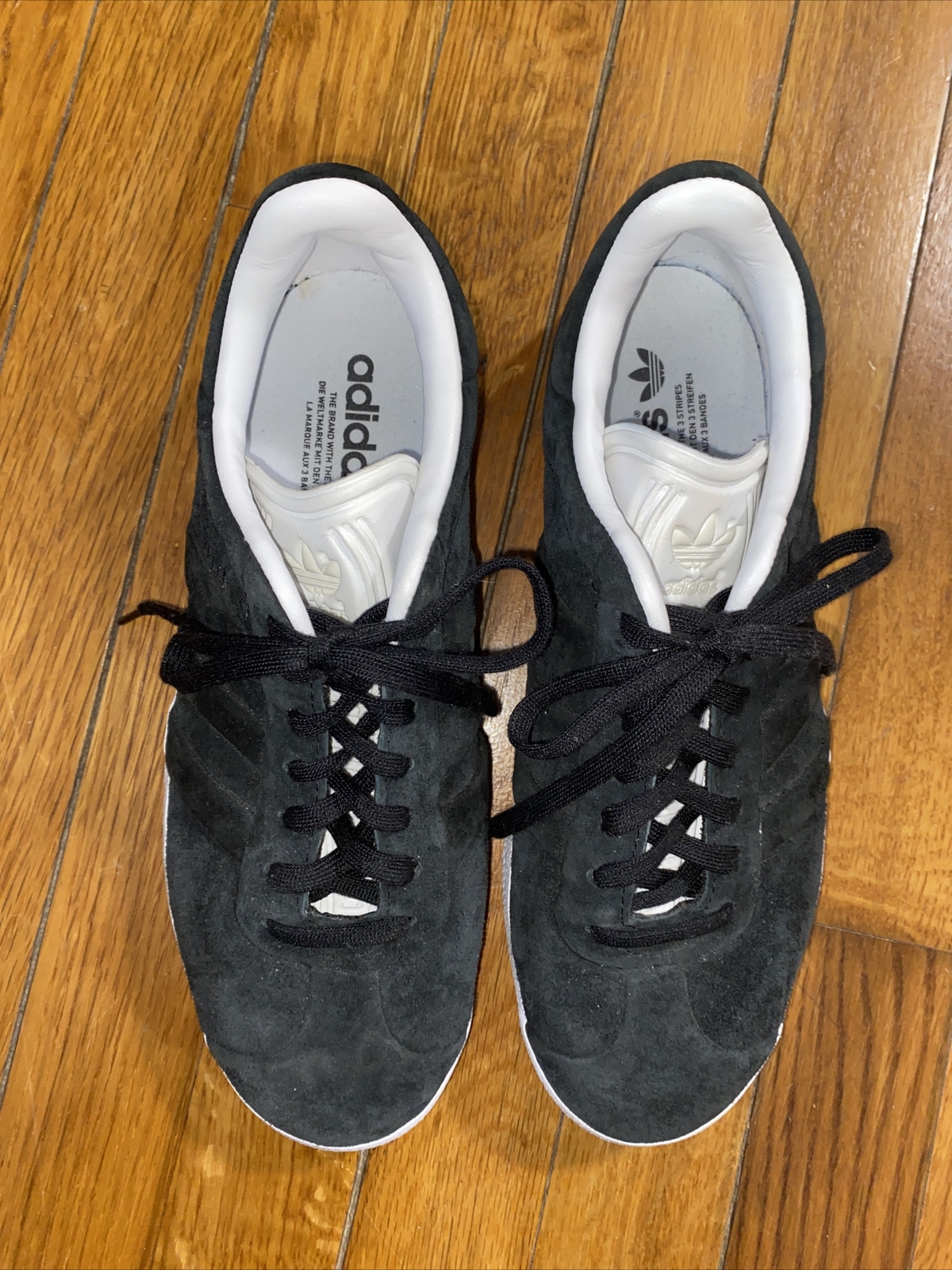 gazelle stitch and turn black