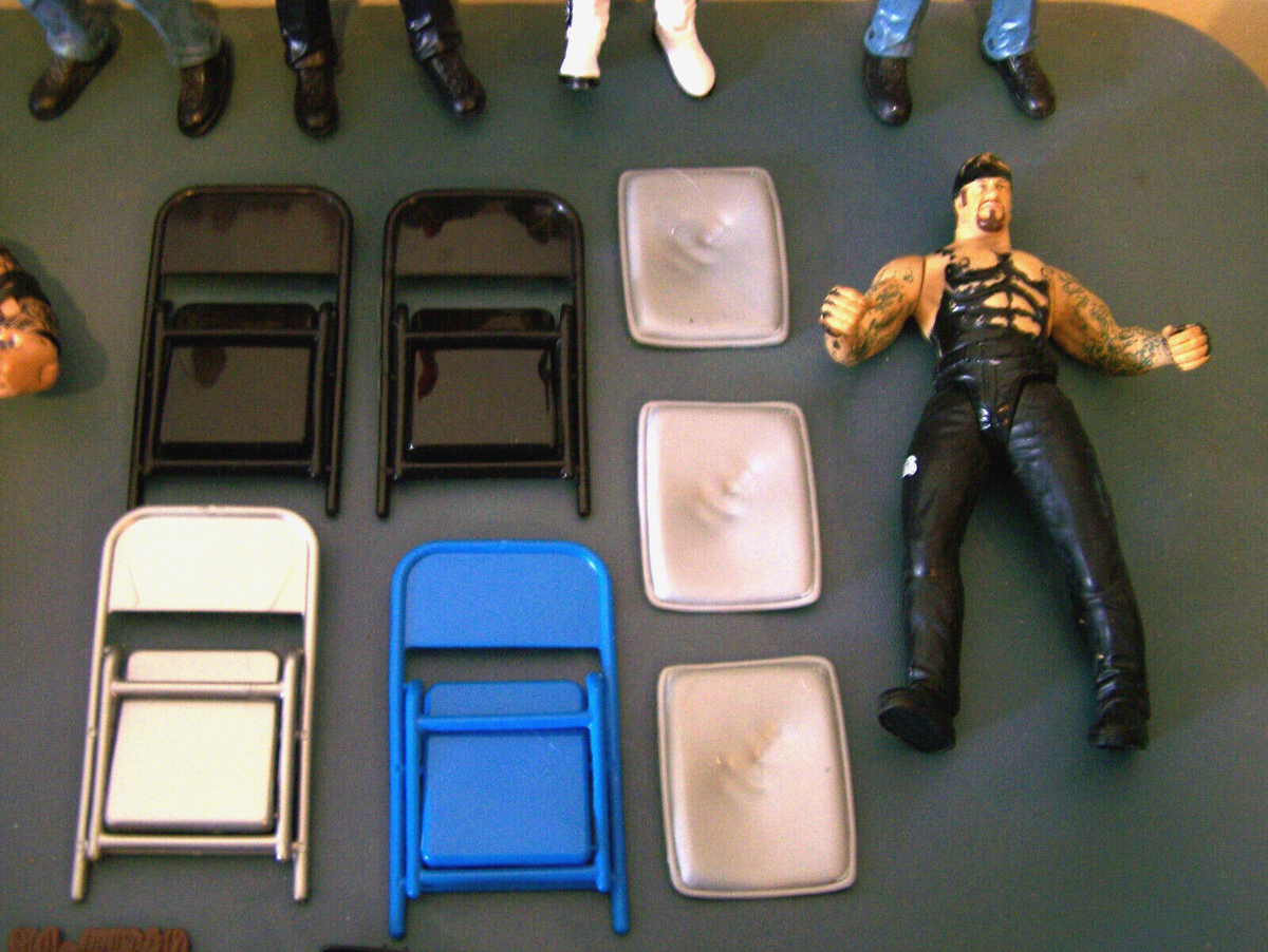 WWE WWF WCW WRESTLING WRESTLER FIGURES ARENA RING