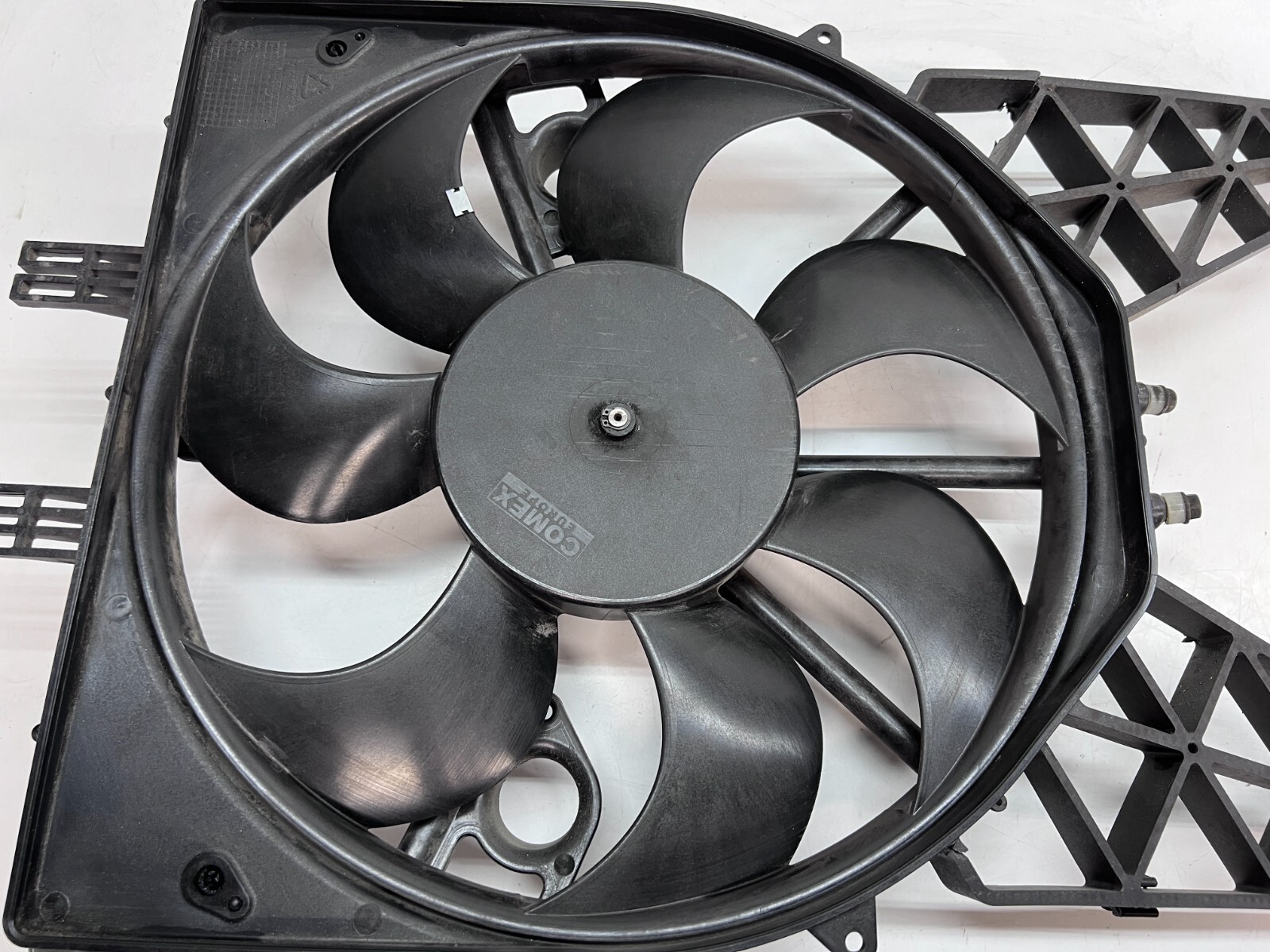 MCLAREN MP4-12C RADIATOR ENGINE COOLING FAN OEM 11L0280CP