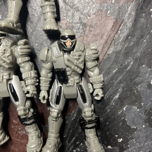 Space Marines Toys R Us Maidenhead Space Soldier 4 Inch Grey & Black Lot Of 5 - Picture 4 of 9