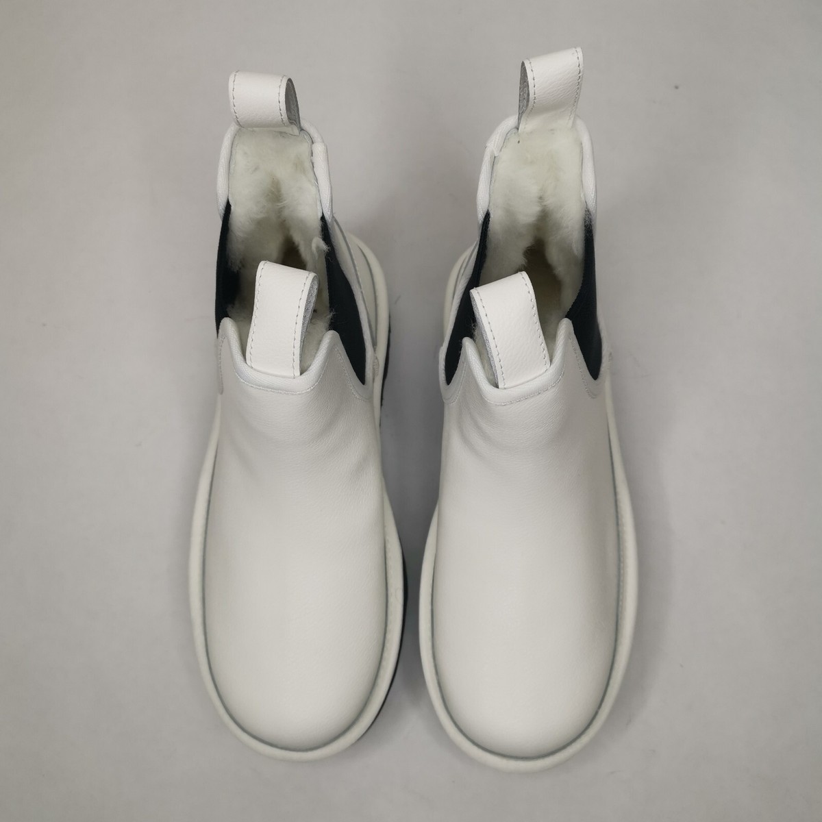 【良品】UGG☆Neumel Platform Chelsea ブーツ 24 白 UGG アグ ニューメル プラットフォーム チェルシー ブーツ