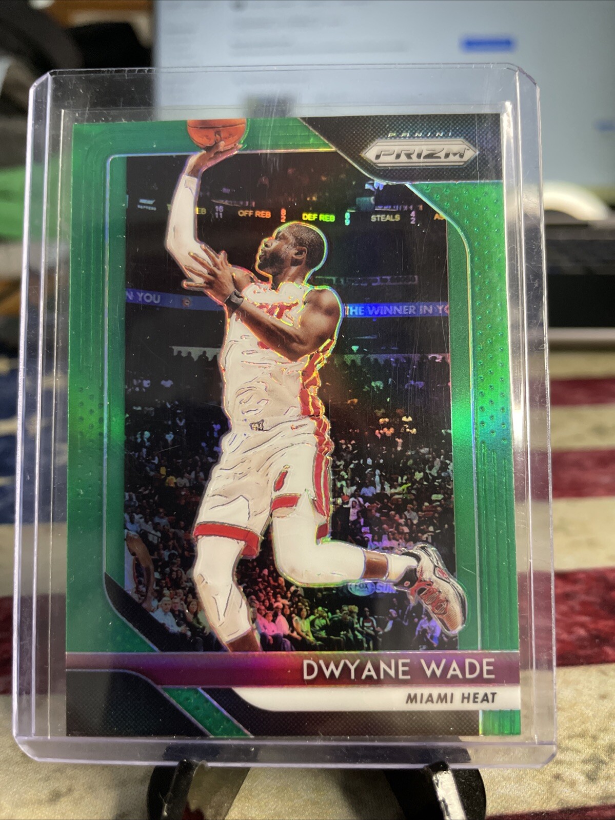 2018-19 Panini Prizm - Green Prizm #206 Dwyane Wade