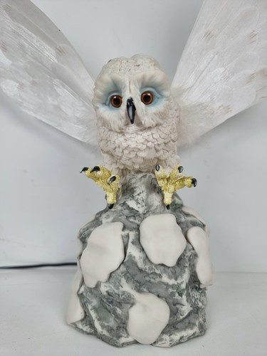 Vintage Glowing Flying Owl On a Rock Light 90's Multi Coloured Night Light - Imagen 12 de 21