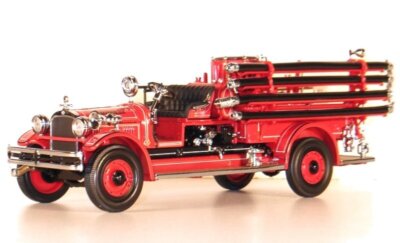 SEAGRAVE  - 1927 - Firetruck - YATMING 1:24