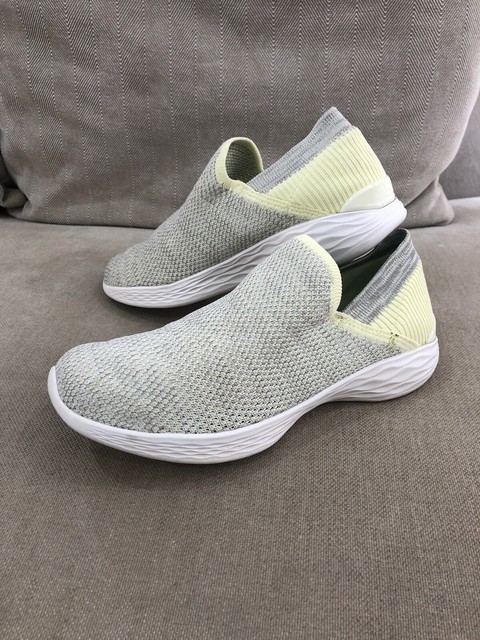 comfortable casual sneakers womens