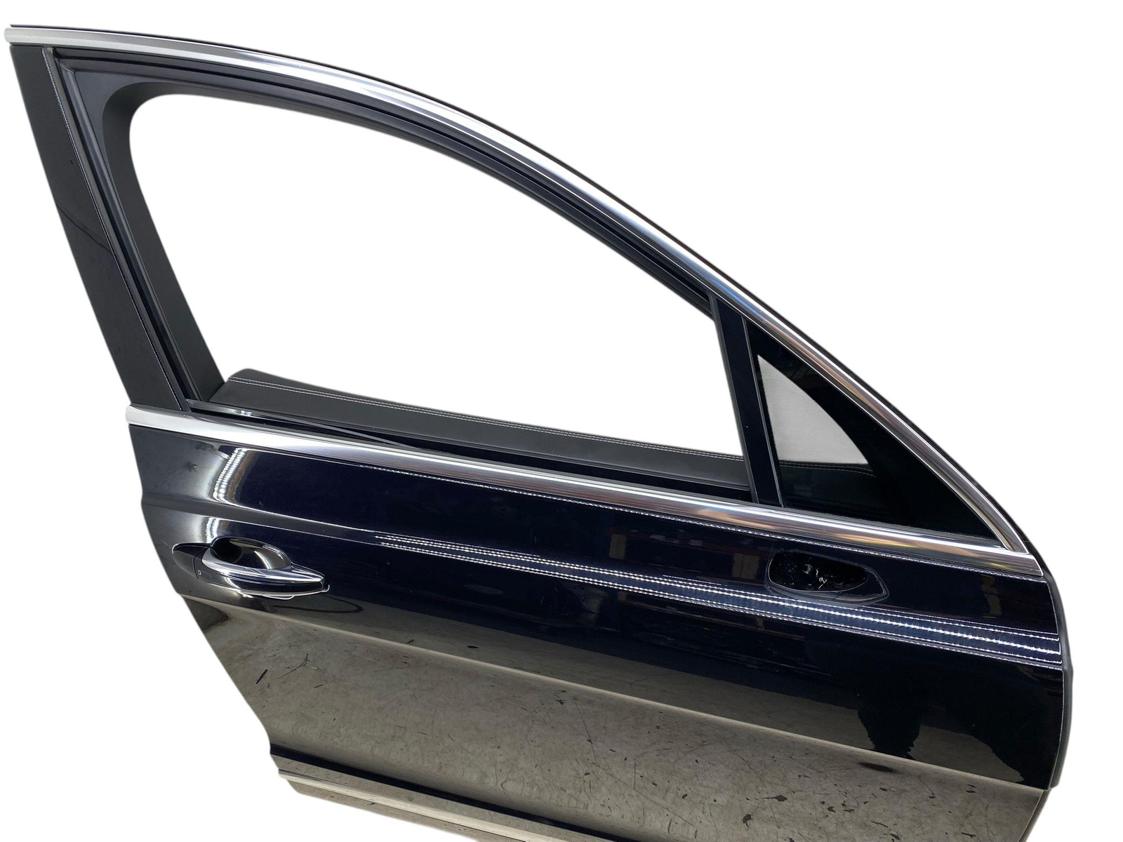 2016-2020 BENTLEY BENTAYGA OEM FRONT RIGHT PASS DOOR SHELL ONYX BLACK W/ HANDLE