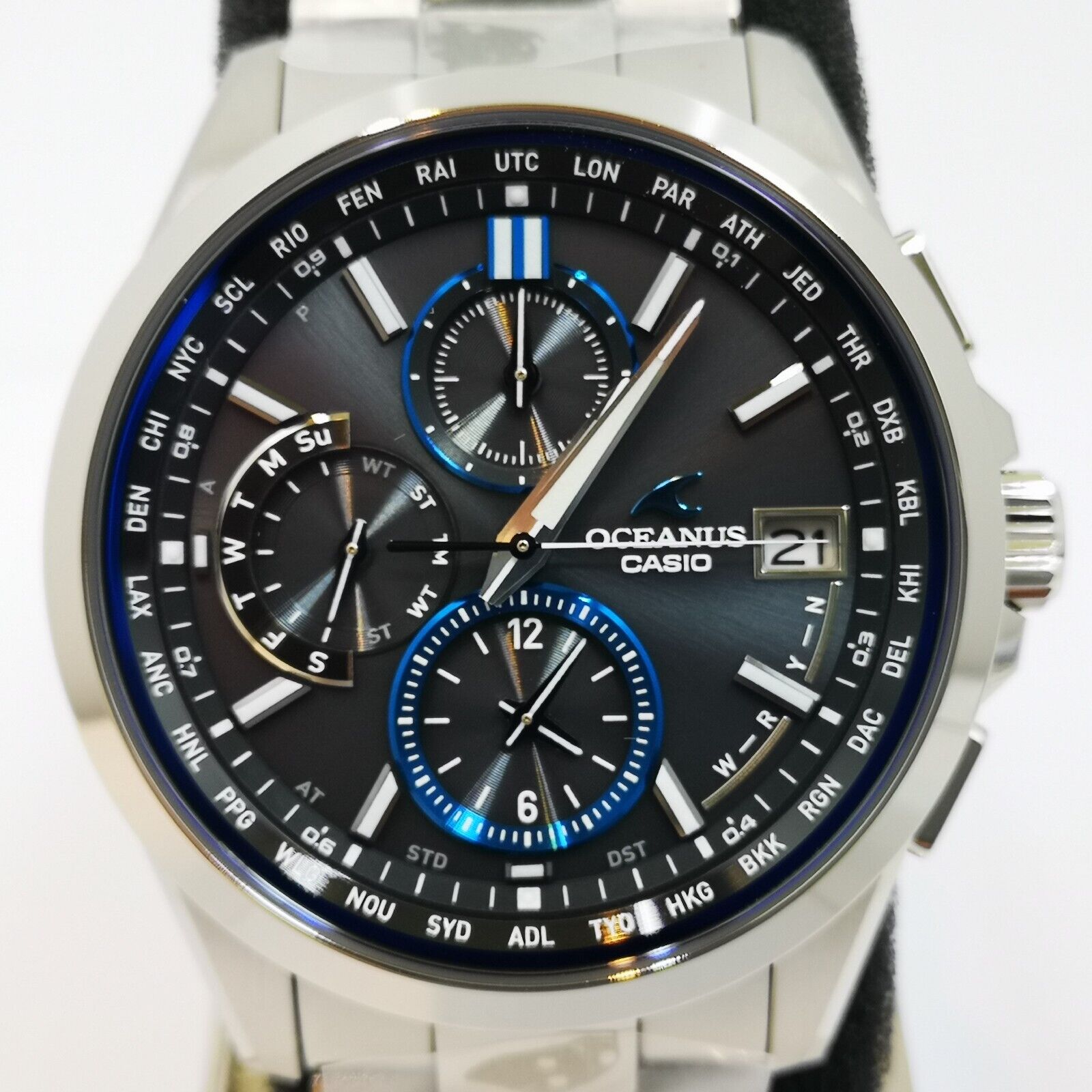 Casio Oceanus Men's Black Watch - OCW-T2600-1AJF