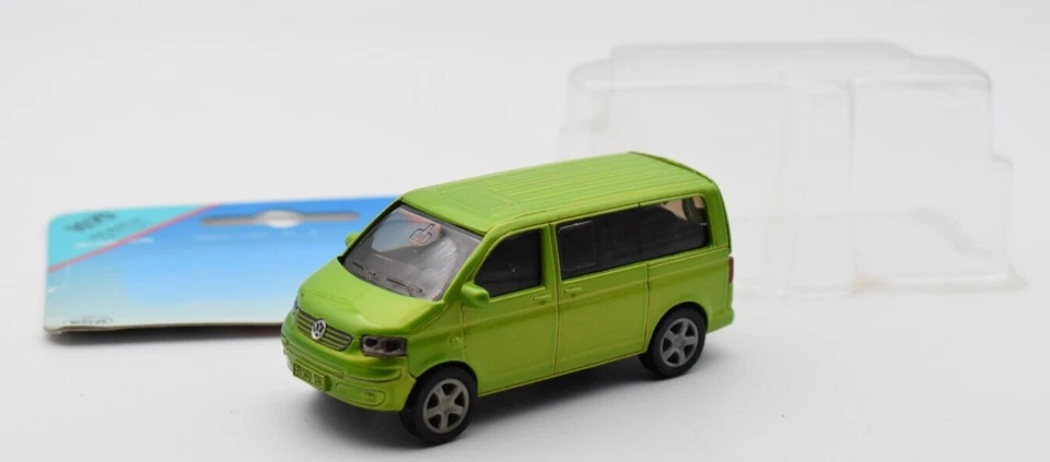 SIKU Super 1070 VW Volkswagen T5 Multivan verde. 1:55. Tarjeta blister. Alemania Foto 2 de 4