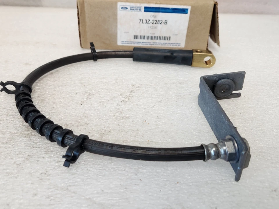 Manguera hidráulica de freno trasera izquierda nueva OEM 1999-2004 Ford F-150 tracción trasera 7L3Z-2282-B Foto 3 de 4