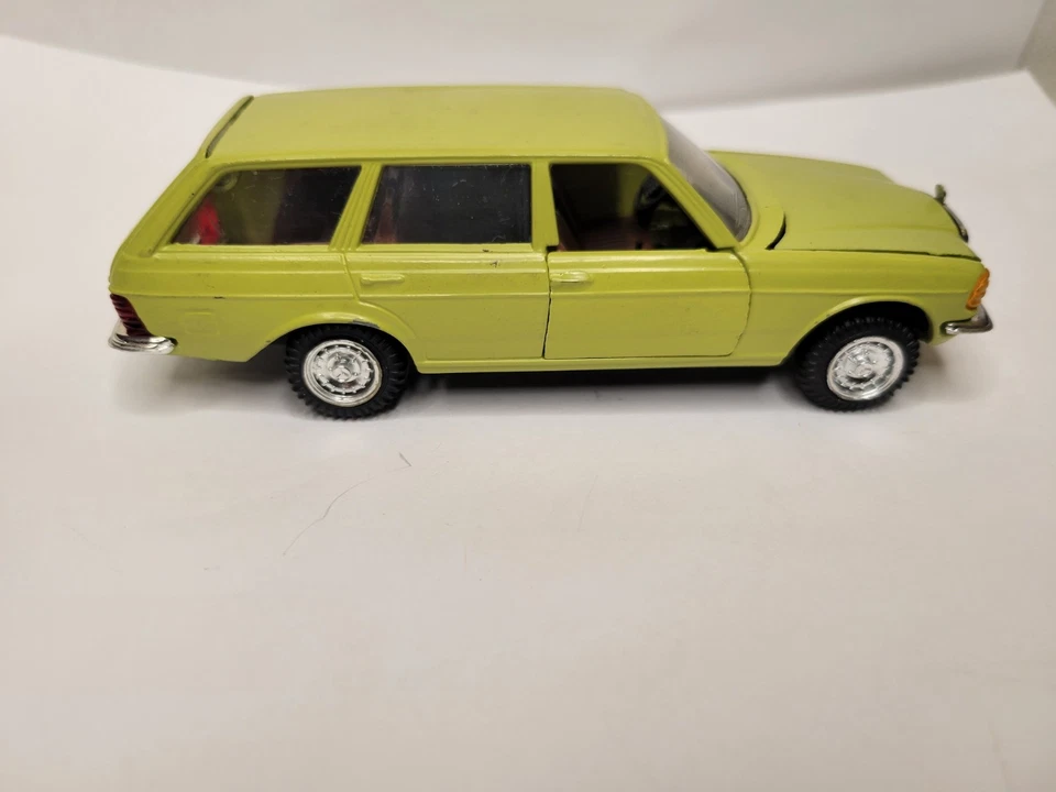 MERCEDES W123 T ESTATE MODELO DE COCHE RARO COLECCIONABLE CLÁSICO FUNDIDO A PRESIÓN SIN PRECIO BASE CONRAD Foto 3 de 4