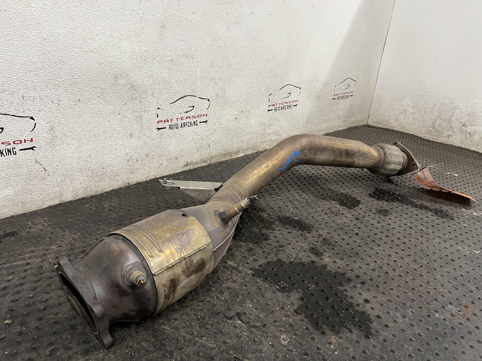 Bentley Continental R Final Series 2003-2012 Left Exhaust manifold