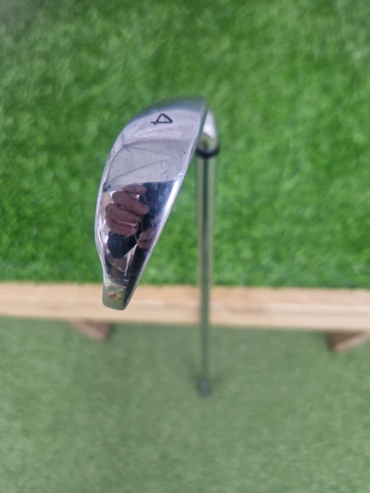 Wilson Deep Red ll Distance #4 Iron - Regular Flex Steel Shaft - Left Handed - Image 4 of 4