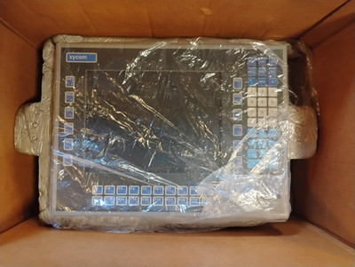 Xycom 9462 KP Operator Interface Terminal - Industrial Computer, 9462-2152130011