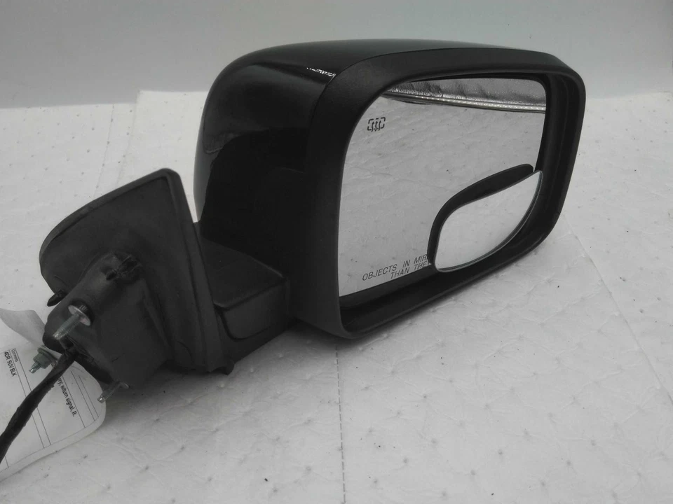 Espejo retrovisor derecho usado se adapta a: Dodge Durango 2012 pintado eléctrico sin memoria con giro Foto 3 de 4