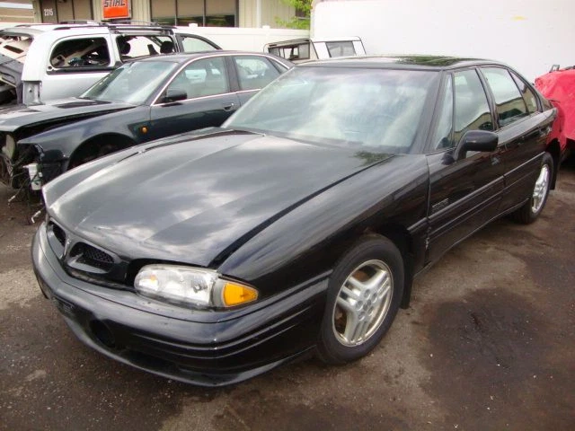 Vidrio para puerta delantera derecha pasajero compatible con 92-99 Bonneville 179495 Foto 2 de 4