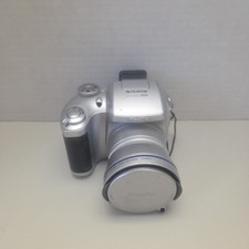 Fuji Finepix 3800 3.2 megapixel Camera For Parts Or Repair - Won't Power On