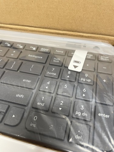 Logitech Slim Combo MK470 Wireless Keyboard And Mouse Compact,Quiet Keyboard - Picture 6 of 6