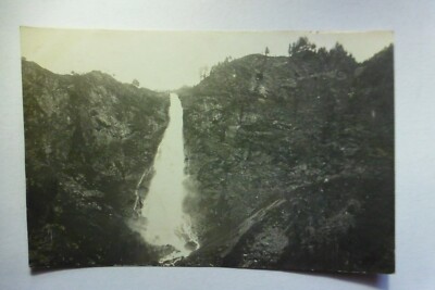 Y336 Foto UNBEKANNTER WASSERFALL evtl. Schweiz Postkarte 