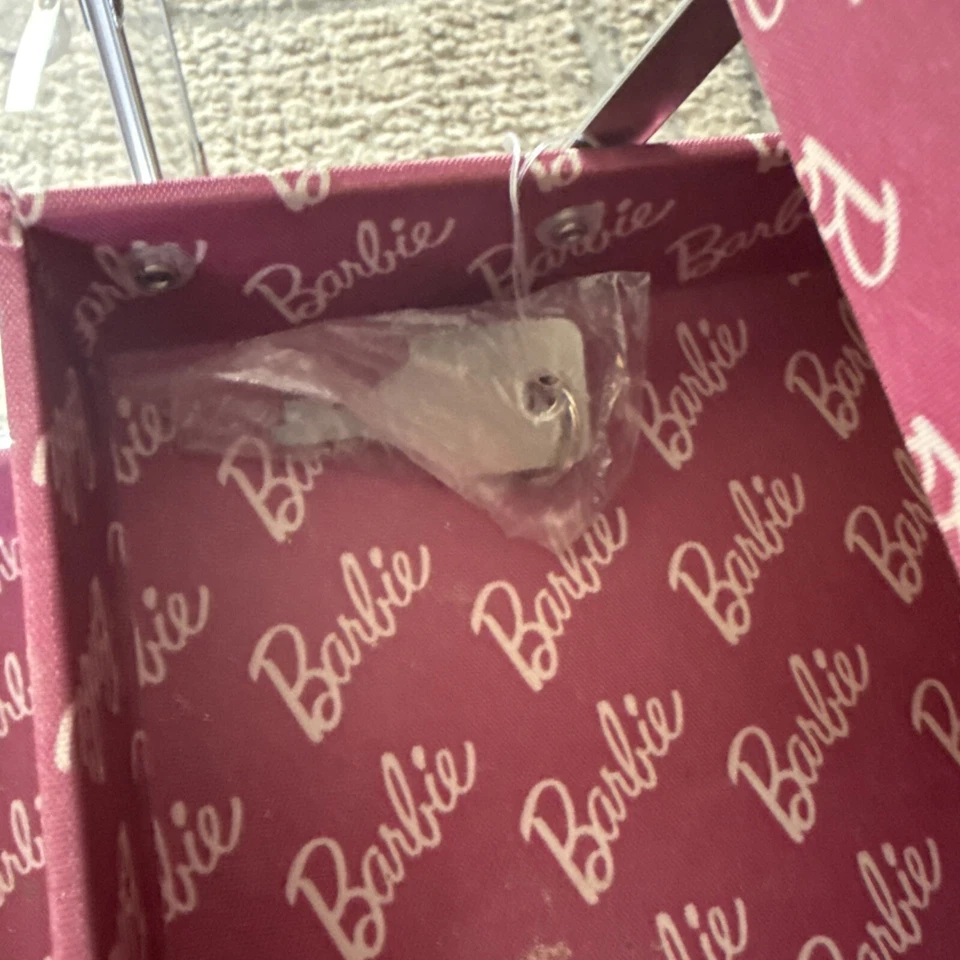 Barbie Estuche Tren Caboodle Acrílico Transparente Temático Foto 2 de 4