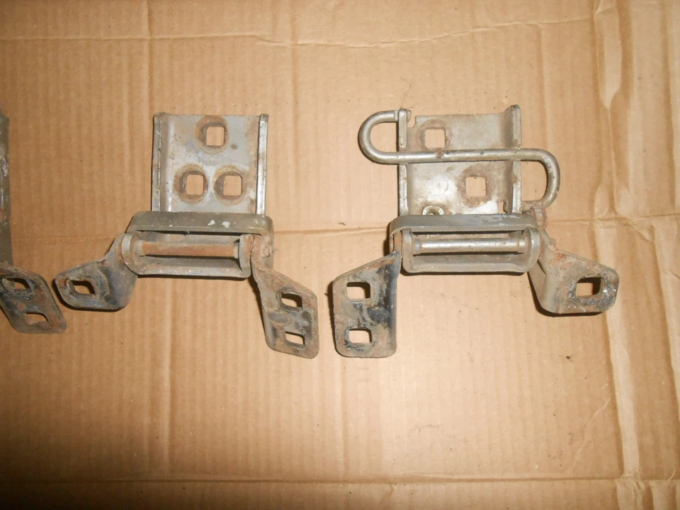 Juego de bisagras de puerta de camioneta Chevrolet GMC K5 blazer C10 K10 L&R 1973 1981 1987 camioneta Foto 2 de 4