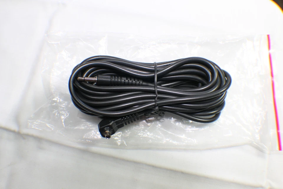 Sync Cord - 15ft STRAIGHT PC SYNC TO 3.5mm STRAIGHT MONO MALE JACK - NEW - Image 3 of 3