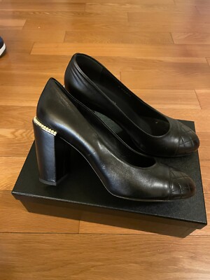 CHANEL Black Lambskin Pearl Stacked Heel Quilted Round Cap Toe Pumps Shoe 