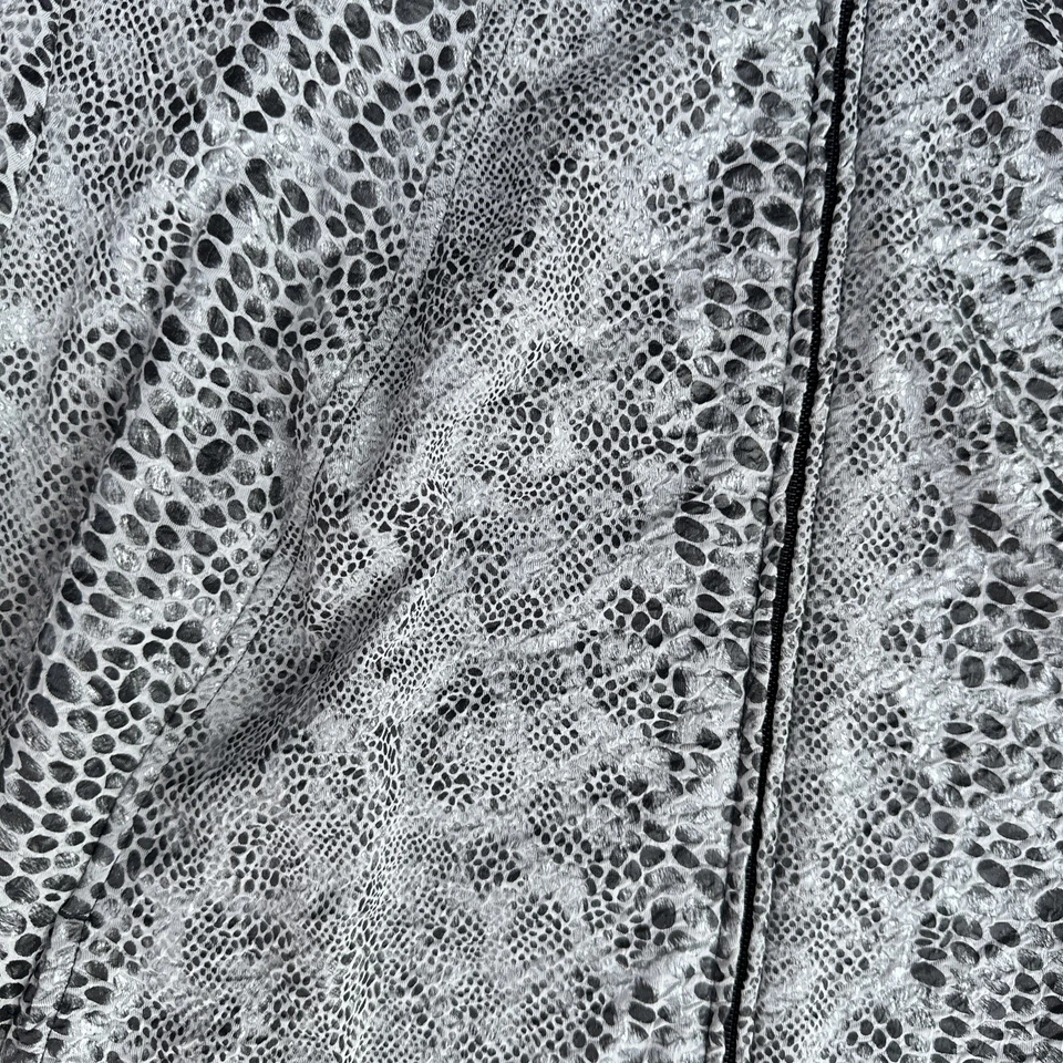 Chico's Jacket Women's Top Size 3 Large Snakeprint Gray Zip Front Shacket - Image 2 of 4