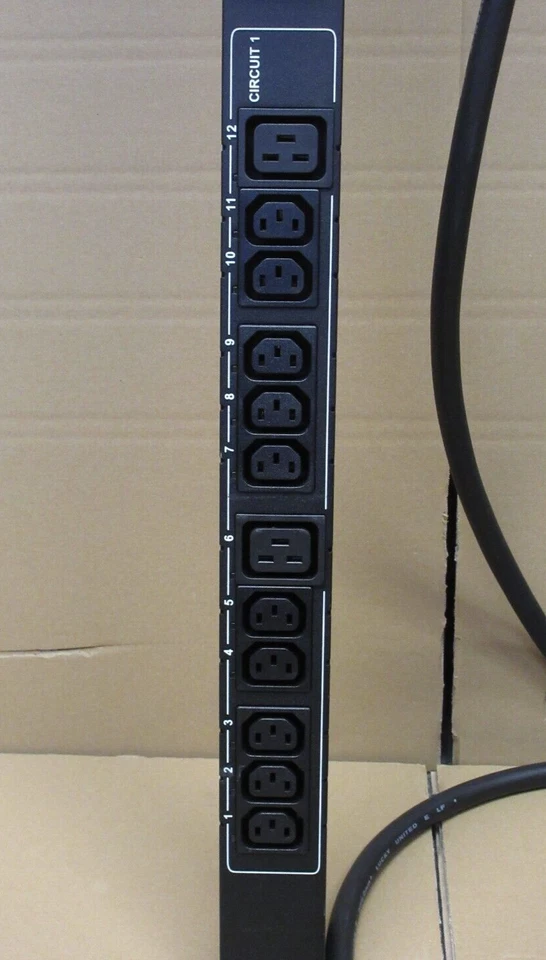 Raritan PX2-2493 1PH 230V 32A 24x C13 4x C19 Oulets 0U Rack Metered Switched PDU - Image 2 of 4