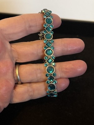 Radiant Aqua Green Stretch Rhinestone Bracelet. Beautiful, elegant OSFA D13