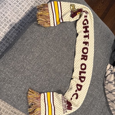 WASHINGTON COMMANDERS ''FIGHT FOR OLD D.C.'' TEAM SCARF - RALLY DAY APPAREL - NICE