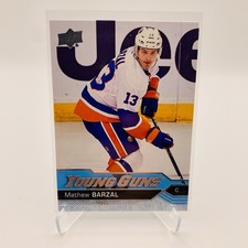 2016-17 Upper Deck Young Guns Mathew Barzal #458 RC New York Islanders