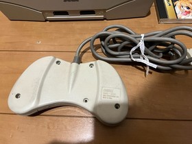 SEGA Saturn Console White Color & Controller with games Japan 0114