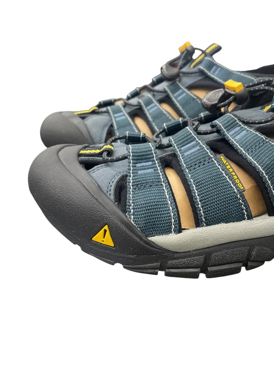 KEEN Men Newport H2 Closed Toe Water Sandals Navy/Medium  display picture 2