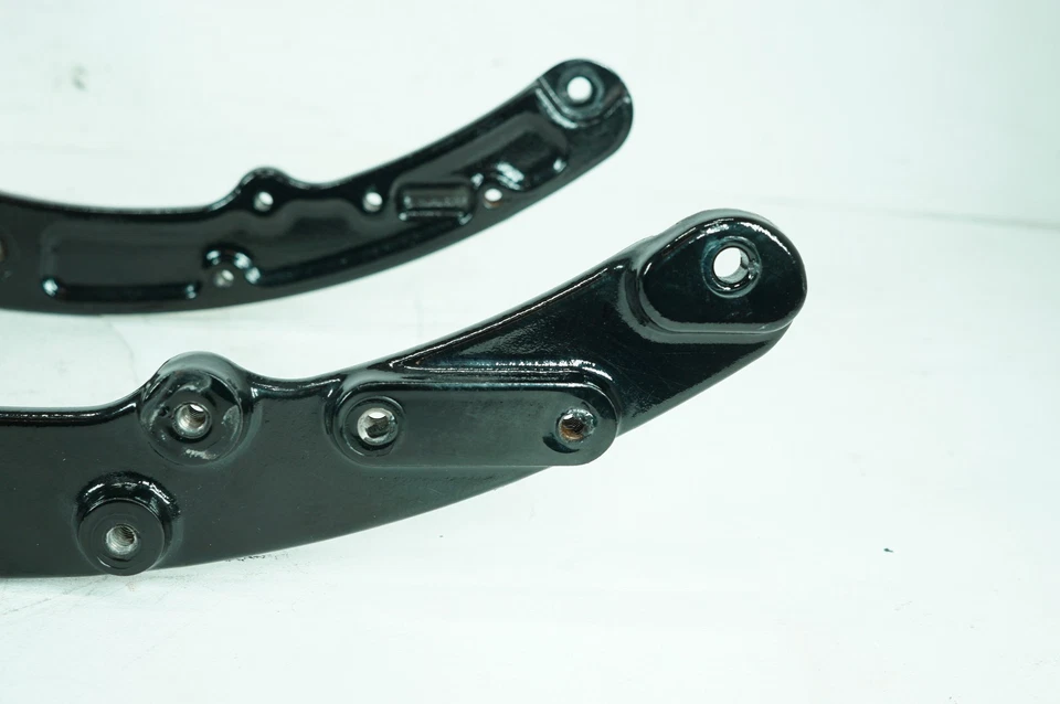 11 Harley Touring Street Glide Screamin Eagle Submarco trasero Submarco Riel trasero Foto 3 de 4