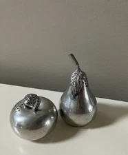 Kirk Stieff Pewter 500 Salt Pepper Shakers Set of 2 Apple Pear Silvertone